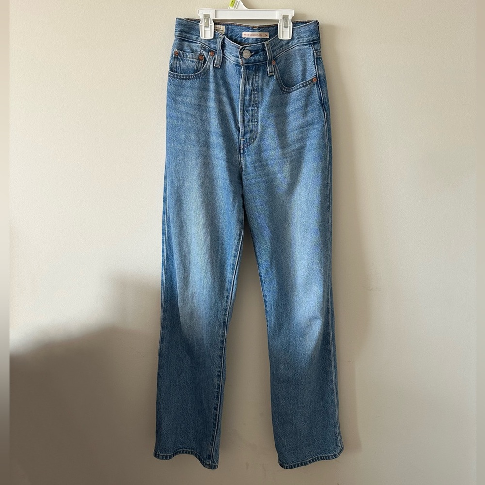 Levi’s Ribcage Straight Ankle Jeans